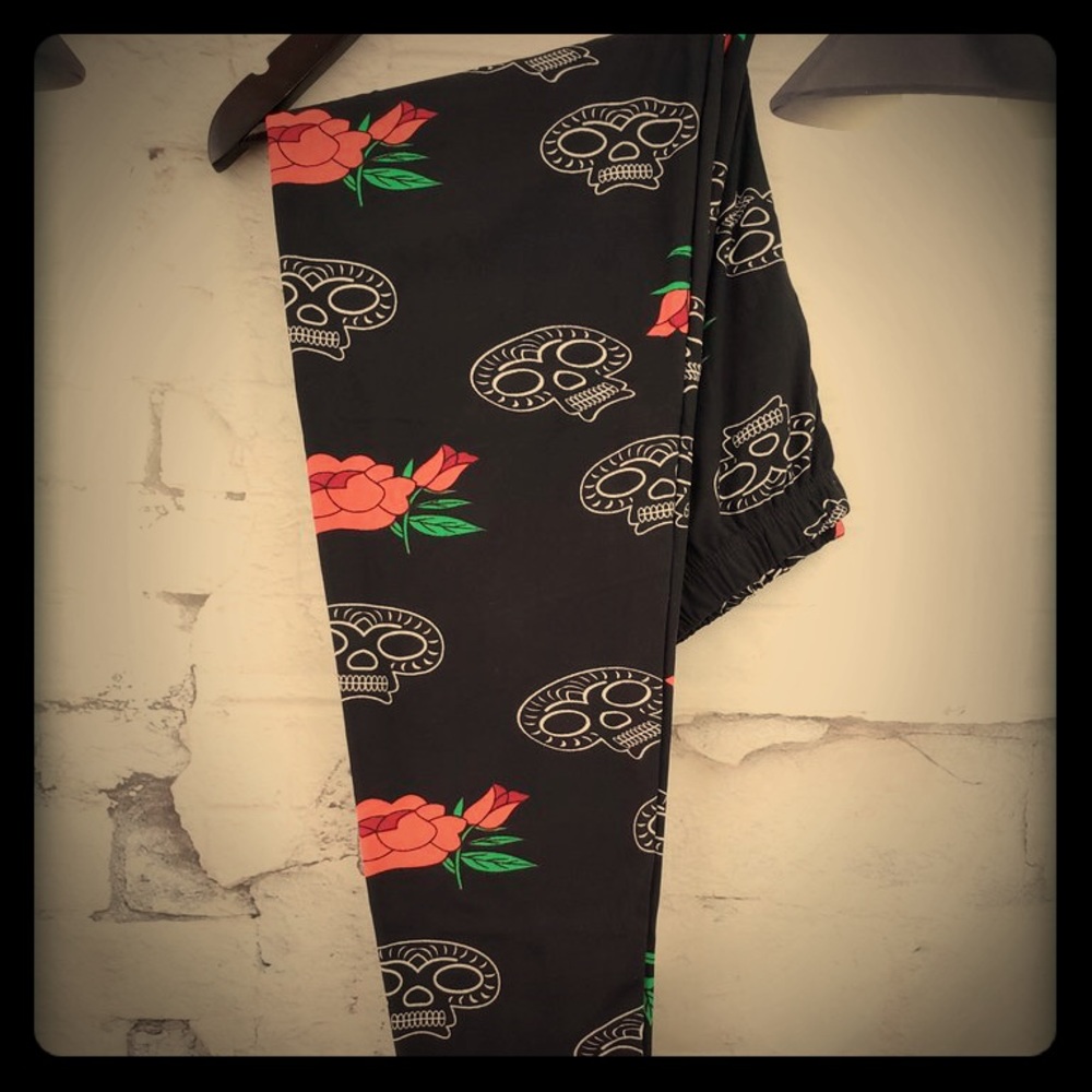 LaLa Leggings. Curvy